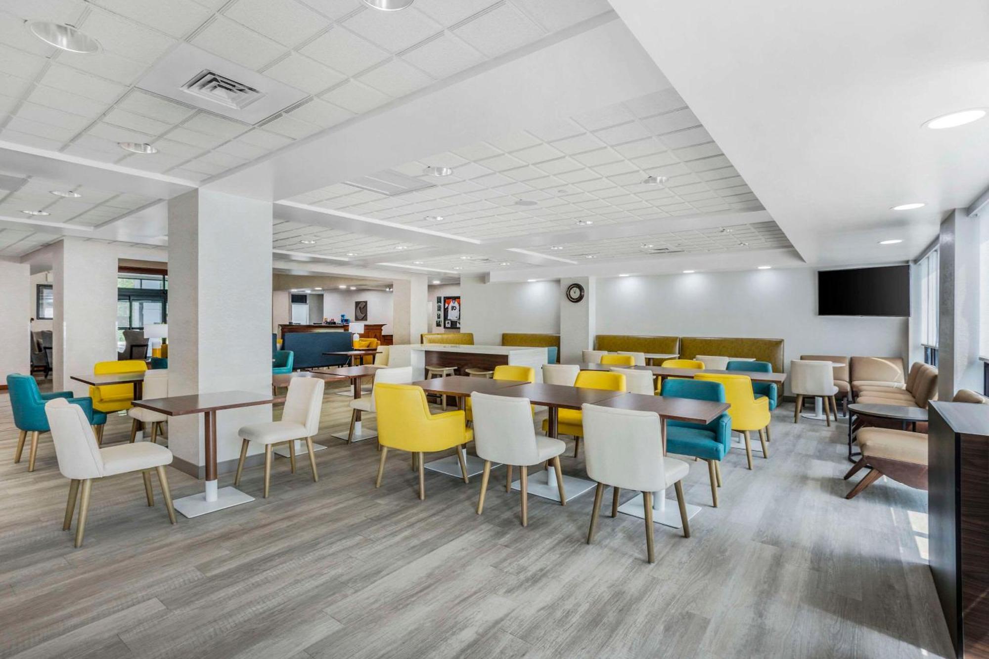 Comfort Inn & Suites Voorhees-Mt Laurel Exteriör bild