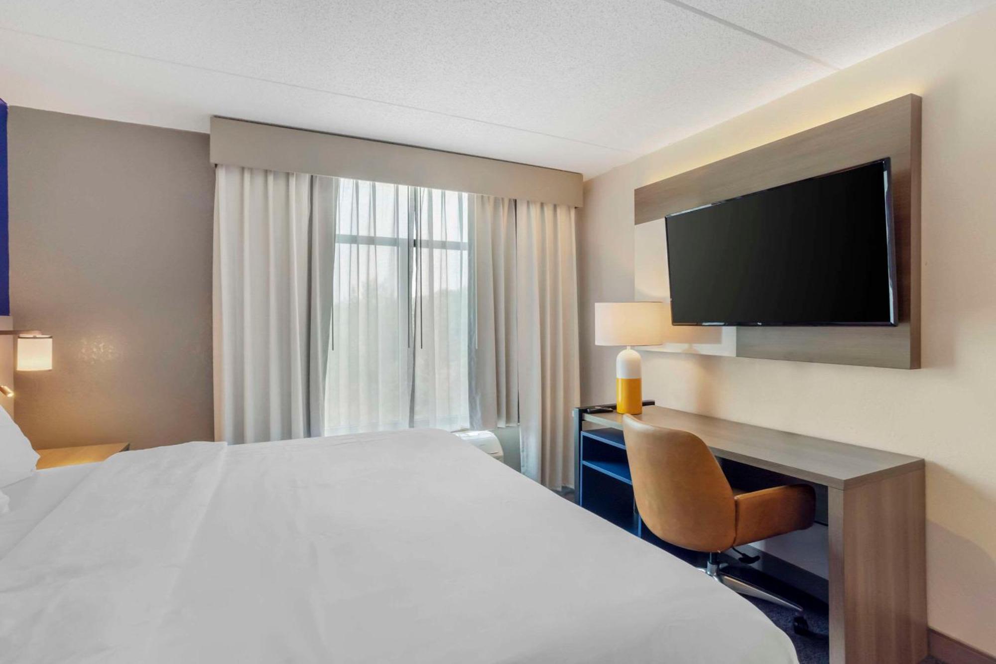 Comfort Inn & Suites Voorhees-Mt Laurel Exteriör bild