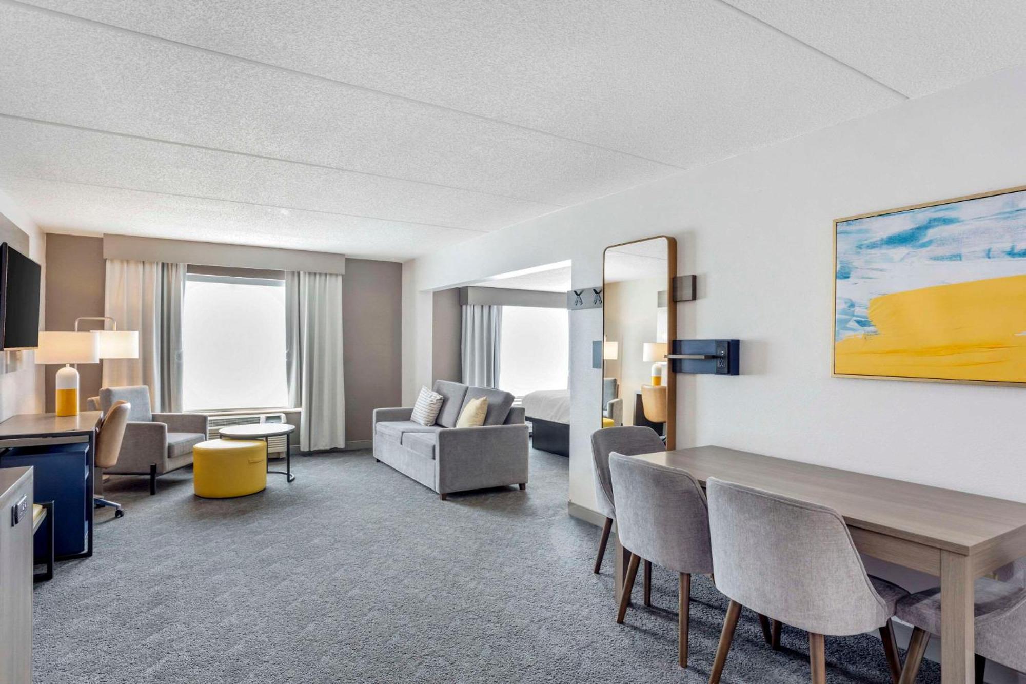 Comfort Inn & Suites Voorhees-Mt Laurel Exteriör bild